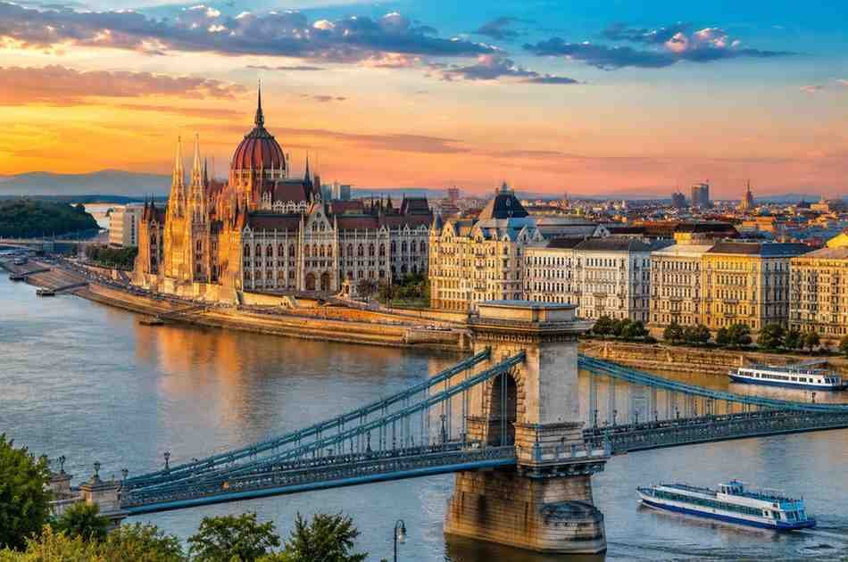 Budapest entdecken: Thermalbäder, Donaupanorama und besondere Stadtviertel